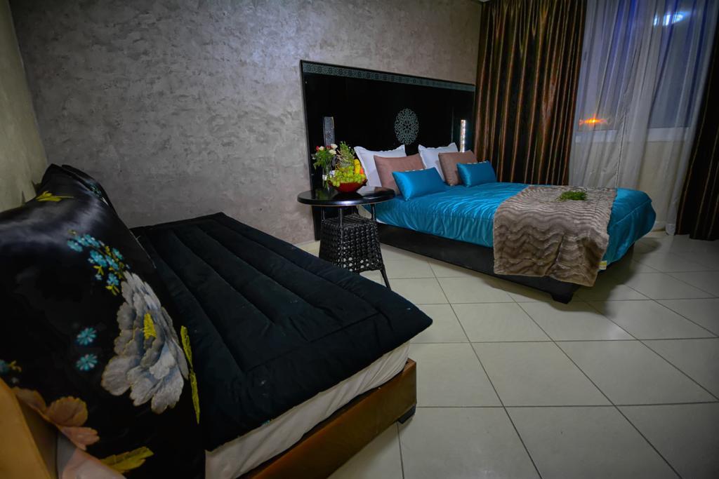 Hotel Vents Des Iles Есувейра Екстериор снимка
